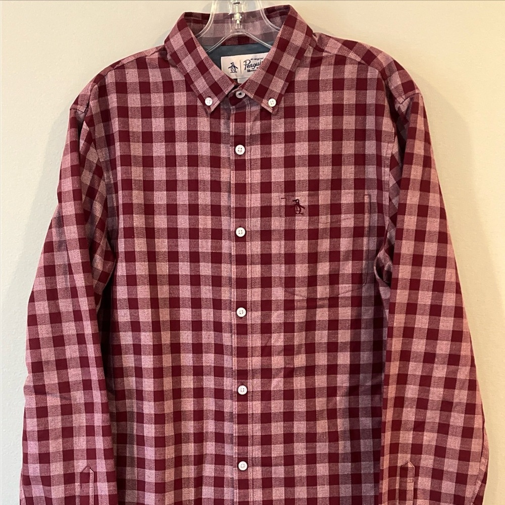 Penguin By Munsingwear Mens Button Down Shirt Size Medium Red Long Sleeve